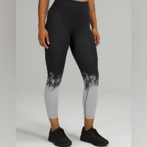 Wunder Train High-Rise Tight 25"
Ascending Light Engineer Silverscreen Black